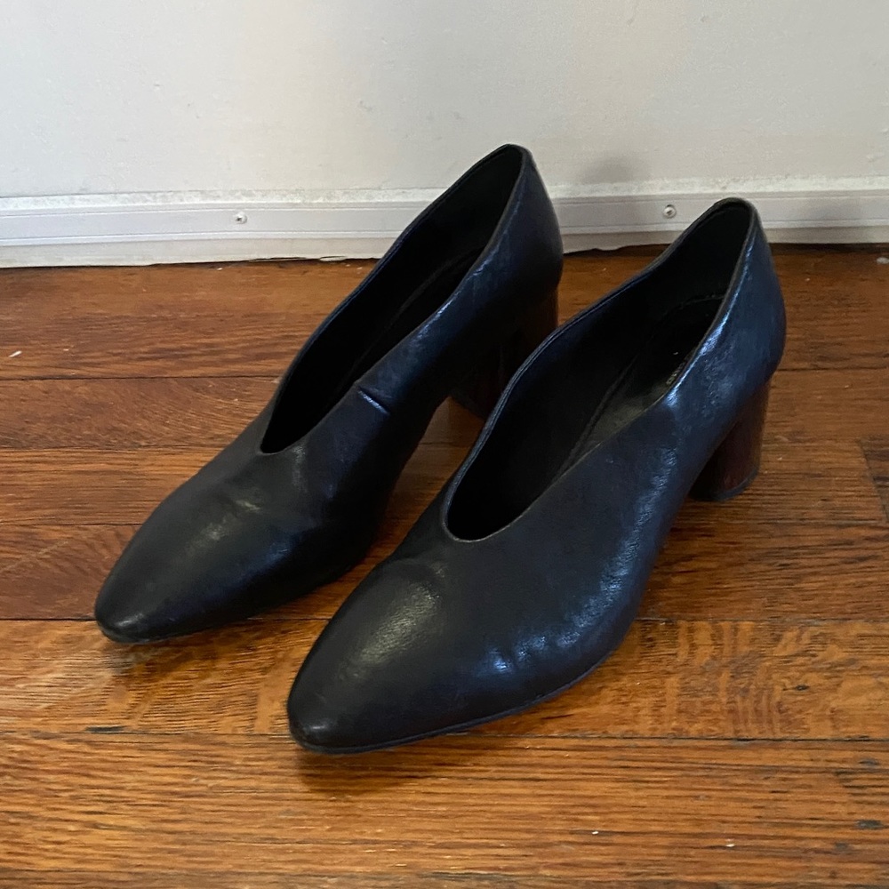 Vagabond Dark Leather Block Heels - Picture 3 of 7